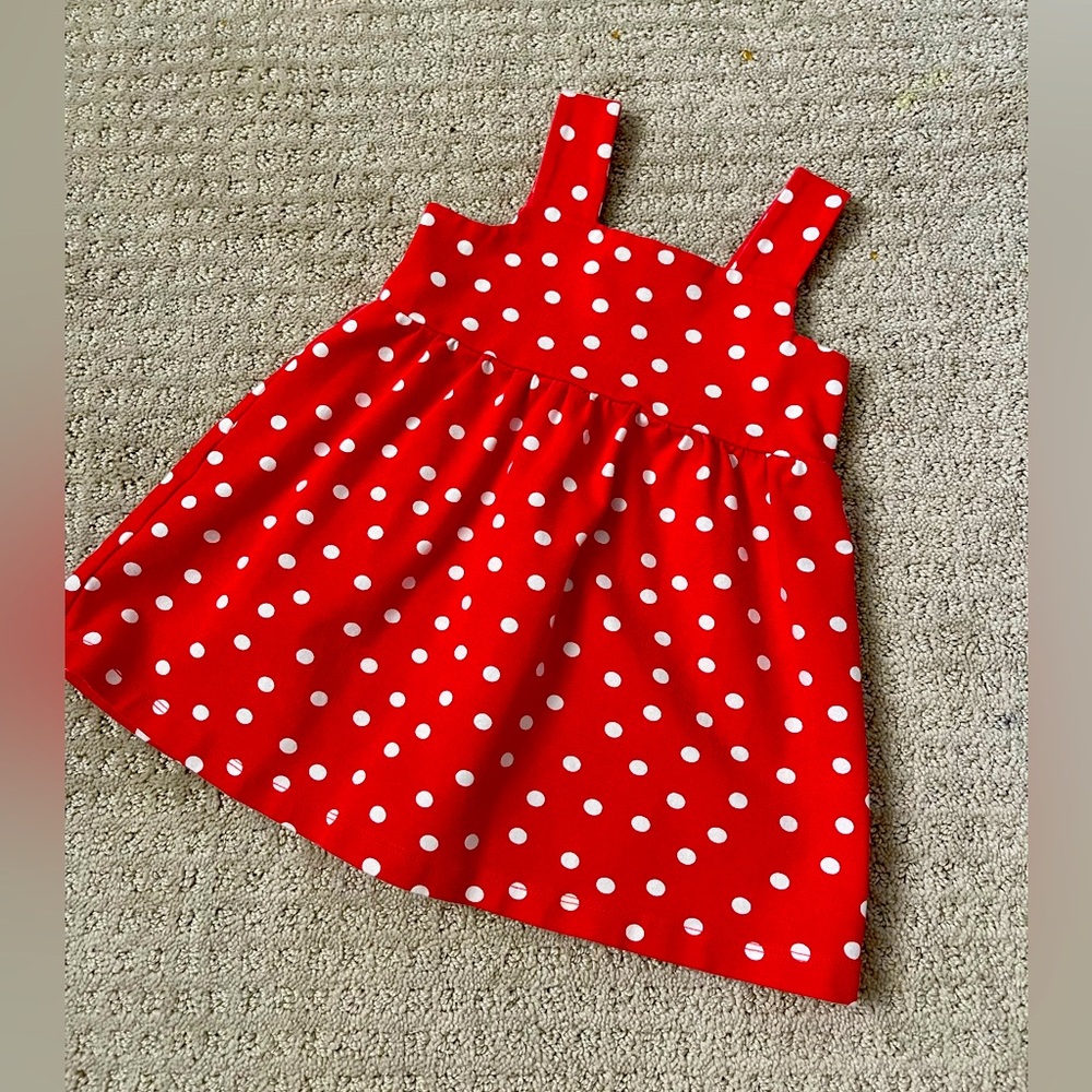 Hanna Andersson dress 12-18 months. It goes with crop pants.